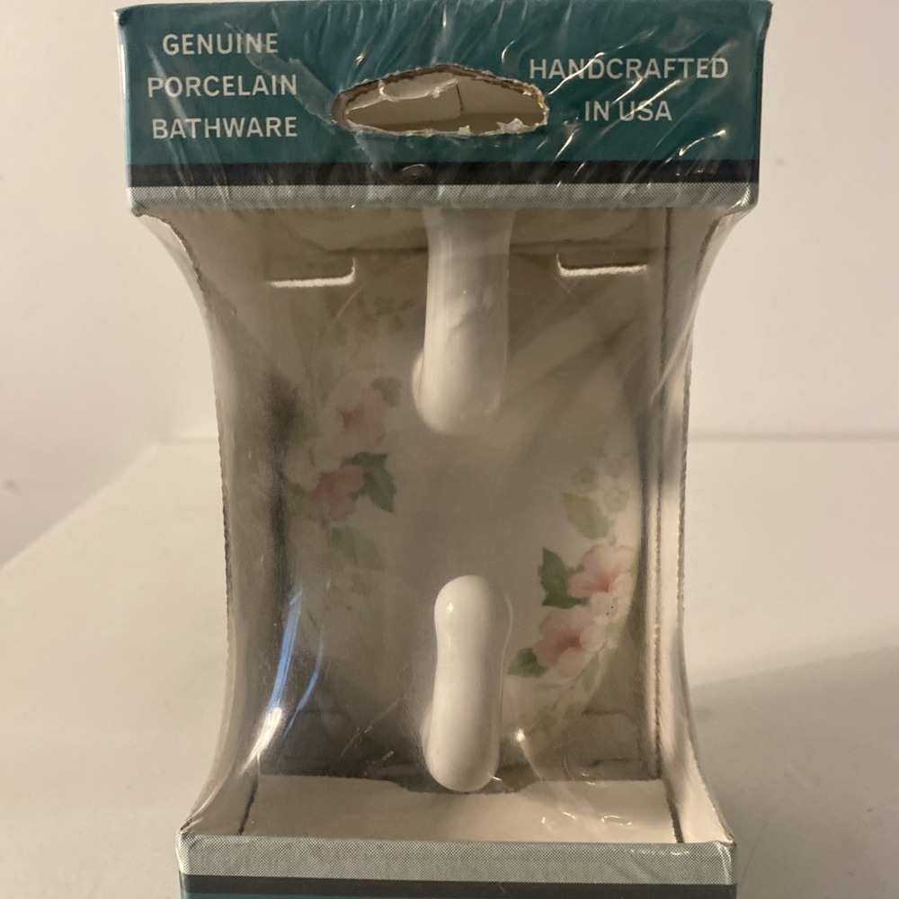 Vintage LENAPE Double Robe Hook White Porcelain with Blossoms Flowrrs New -T